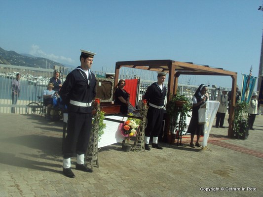 Mantello sul porto di Cetraro 2013 (26)