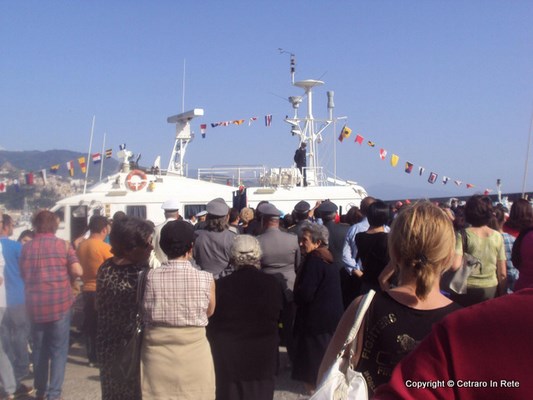 Mantello sul porto di Cetraro 2013 (53)