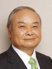 Il prof. Teuro Higa, agronomo, microbiologo e docente presso l’Università di Okinawa, è lo scopritore della Tecnologia dei Microrganismi Effettivi